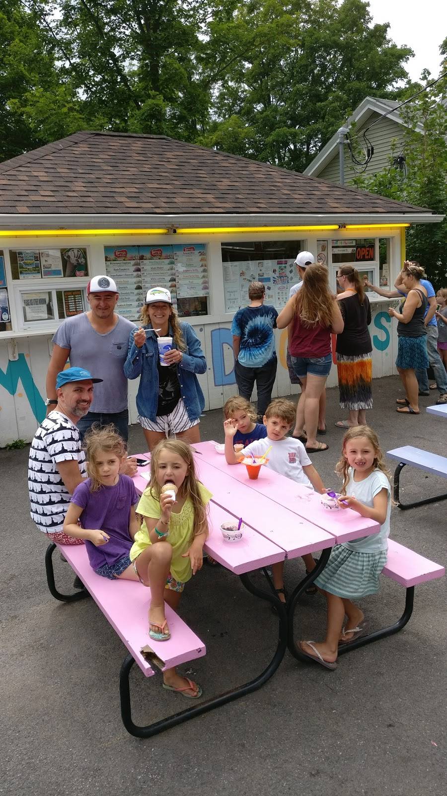 Mac-A-Doodles | restaurant | 33 Harper St, Stamford, NY 12167, USA | 6072144167 OR +1 607-214-4167