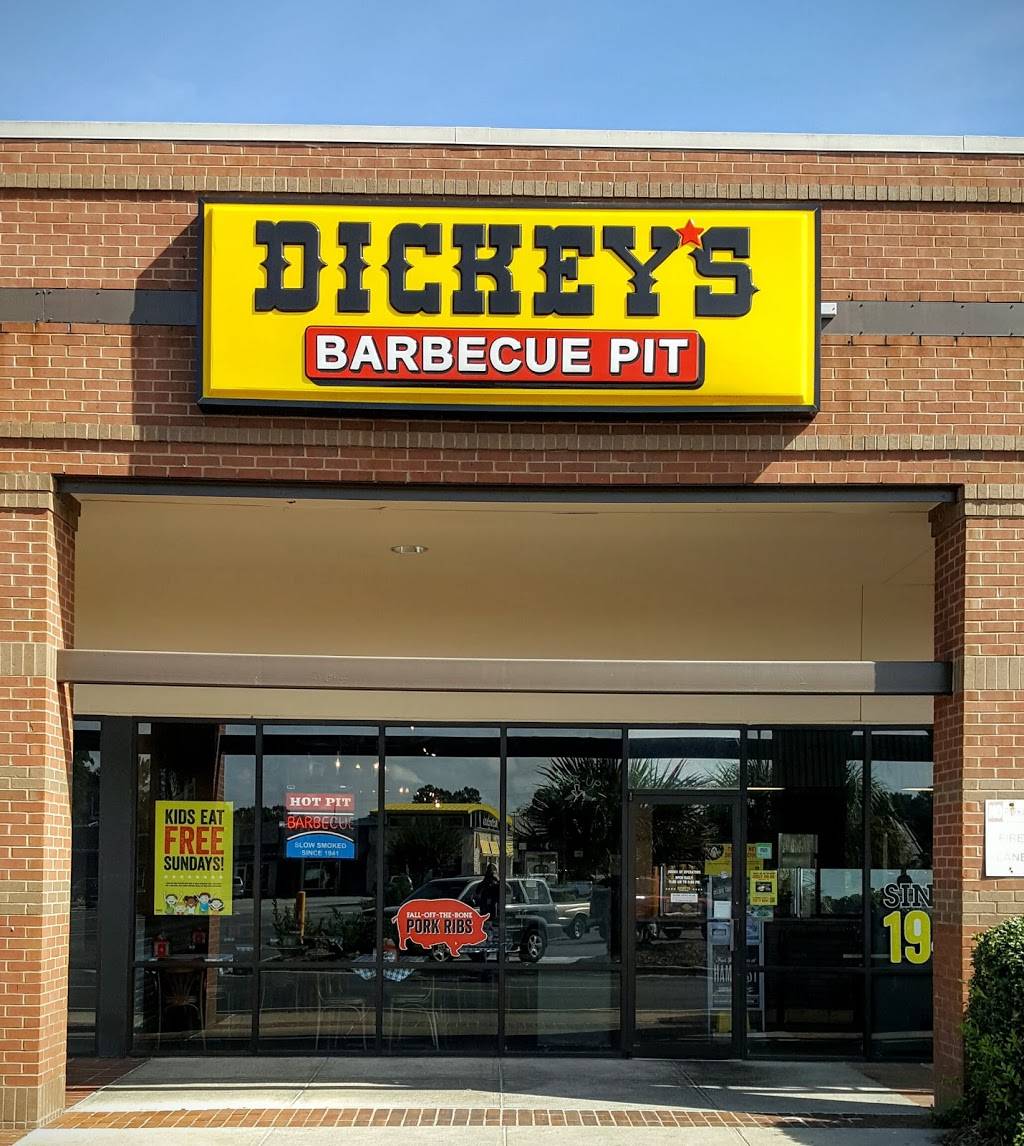 Dickeys Barbecue Pit | restaurant | 13051 Abercorn St, Savannah, GA 31419, USA | 9122003677 OR +1 912-200-3677