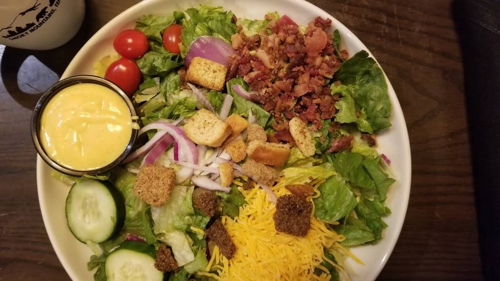 Alamo Steakhouse | restaurant | 705 East Pkwy, Gatlinburg, TN 37738, USA | 8654369998 OR +1 865-436-9998