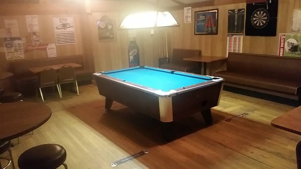 C Jays Bar and Grill | restaurant | 3333 Lincoln Way E, Massillon, OH 44646, USA | 3308332270 OR +1 330-833-2270