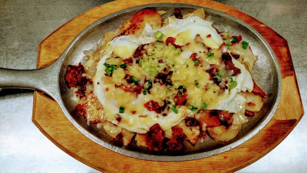 1946 Berrys Restaurant | restaurant | 15 W Main St, Norwalk, OH 44857, USA | 4196682394 OR +1 419-668-2394