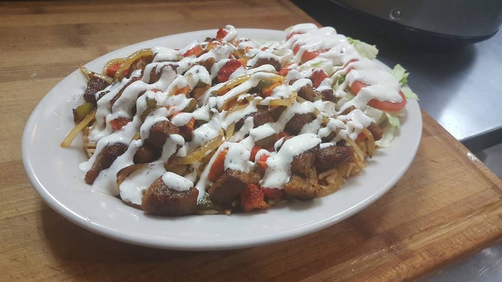 Crown Chicken & Fish | restaurant | 403 Saw Mill Rd, West Haven, CT 06516, USA | 2039311444 OR +1 203-931-1444