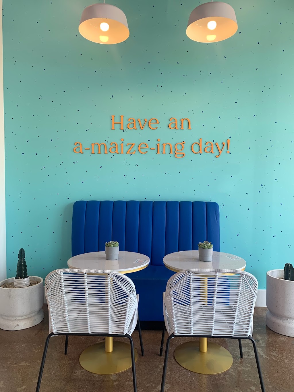 ELO ELO | restaurant | 5806 W 35th St, Cicero, IL 60804, USA | 7084774955 OR +1 708-477-4955