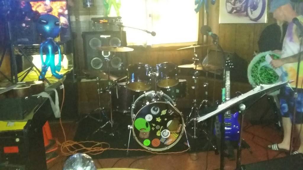 Village Tavern | restaurant | 146 1st St NE, Massillon, OH 44646, USA | 3308375894 OR +1 330-837-5894