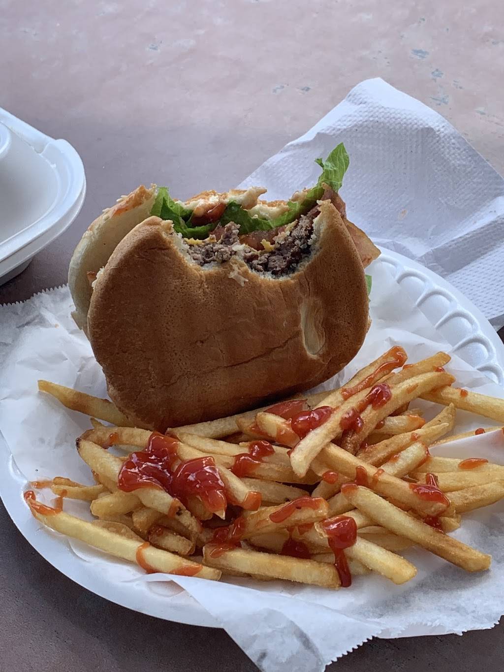 La Yama Grill | restaurant | 5925 NW 167th St, Hialeah, FL 33015, USA | 3058508520 OR +1 305-850-8520