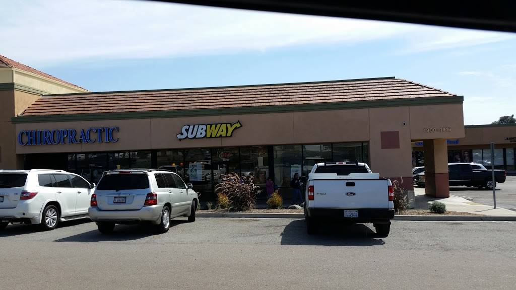 Subway Restaurants | restaurant | 1906 Hacienda Dr, Vista, CA 92081, USA | 7608064823 OR +1 760-806-4823