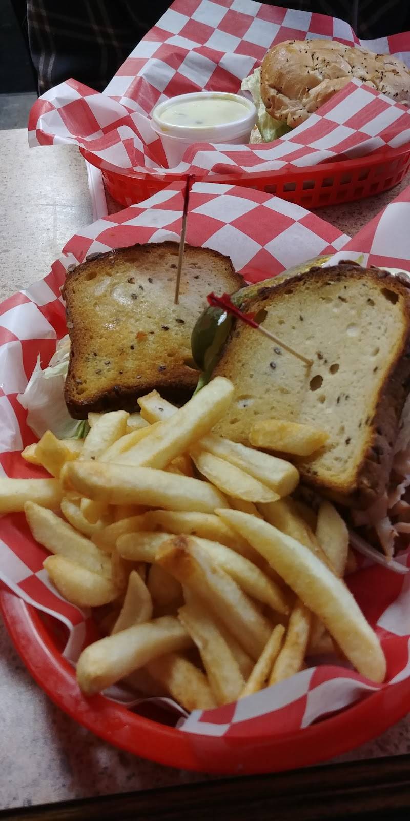 Davids New York Deli | meal delivery | 15215 Farmington Rd, Livonia, MI 48154, USA | 7344258170 OR +1 734-425-8170