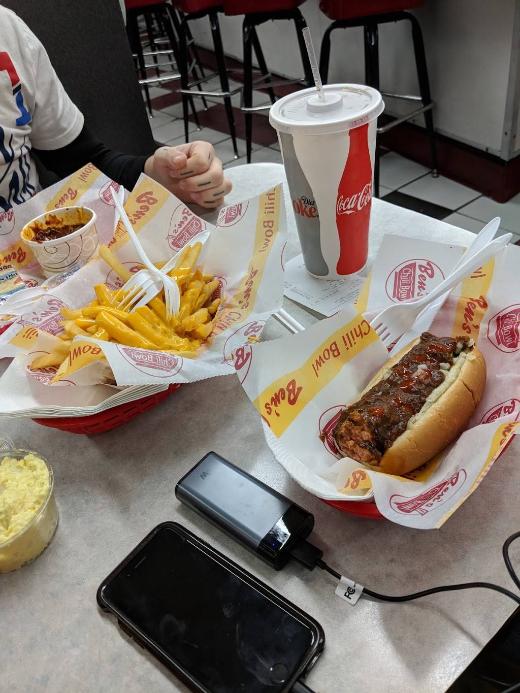 Bens Chili Bowl | restaurant | 1213 U St NW, Washington, DC 20009, USA | 2026670909 OR +1 202-667-0909