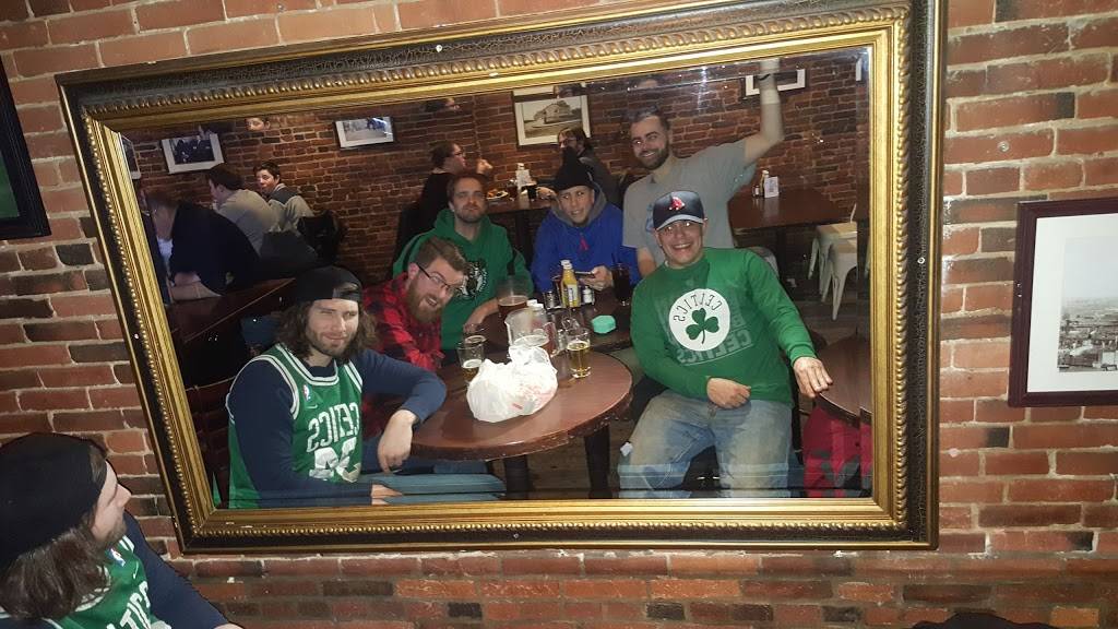 The Blackstone Pub | restaurant | 15 Union St, Boston, MA 02108, USA | 8572653480 OR +1 857-265-3480