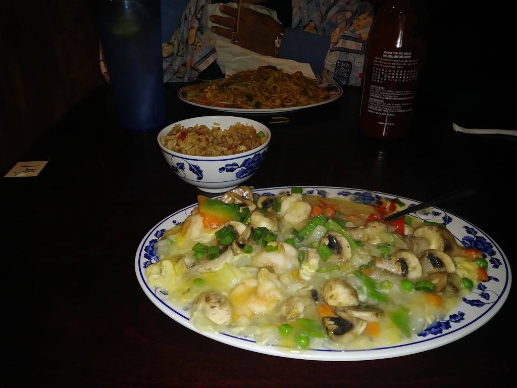 Golden China Cuisine | restaurant | 2032 Austin Hwy, San Antonio, TX 78218, USA | 2109718388 OR +1 210-971-8388