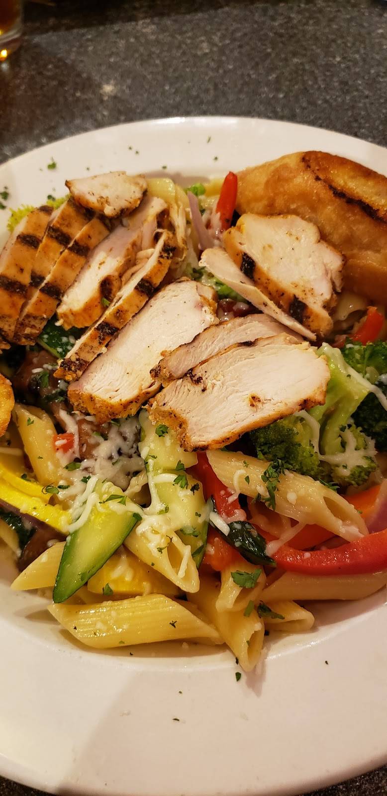 The Hub | restaurant | 55 Main St, North Adams, MA 01247, USA | 4136622500 OR +1 413-662-2500