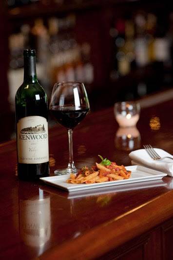 Gateways Inn & Restaurant | night club | 51 Walker St, Lenox, MA 01240, USA | 4136372532 OR +1 413-637-2532