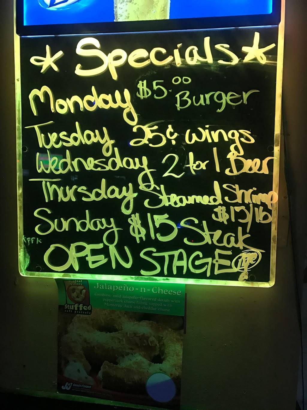 Christinas Female Revue | restaurant | 4508 North Point Blvd, Sparrows Point, MD 21219, USA | 4104771405 OR +1 410-477-1405