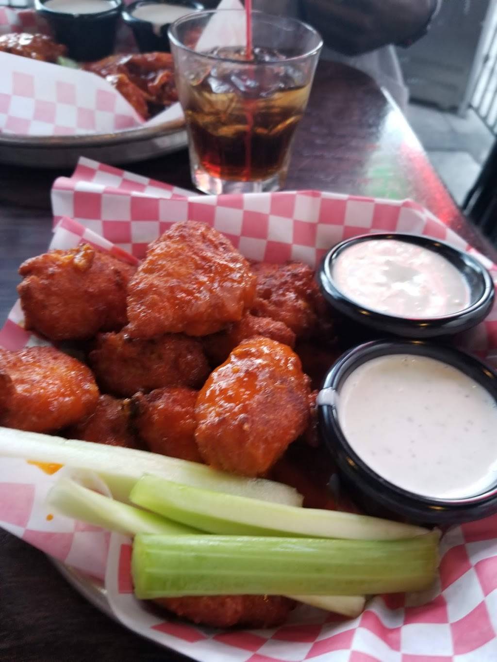 Roccos Tavern | restaurant | 3843 Main St, Culver City, CA 90232, USA | 3105595500 OR +1 310-559-5500