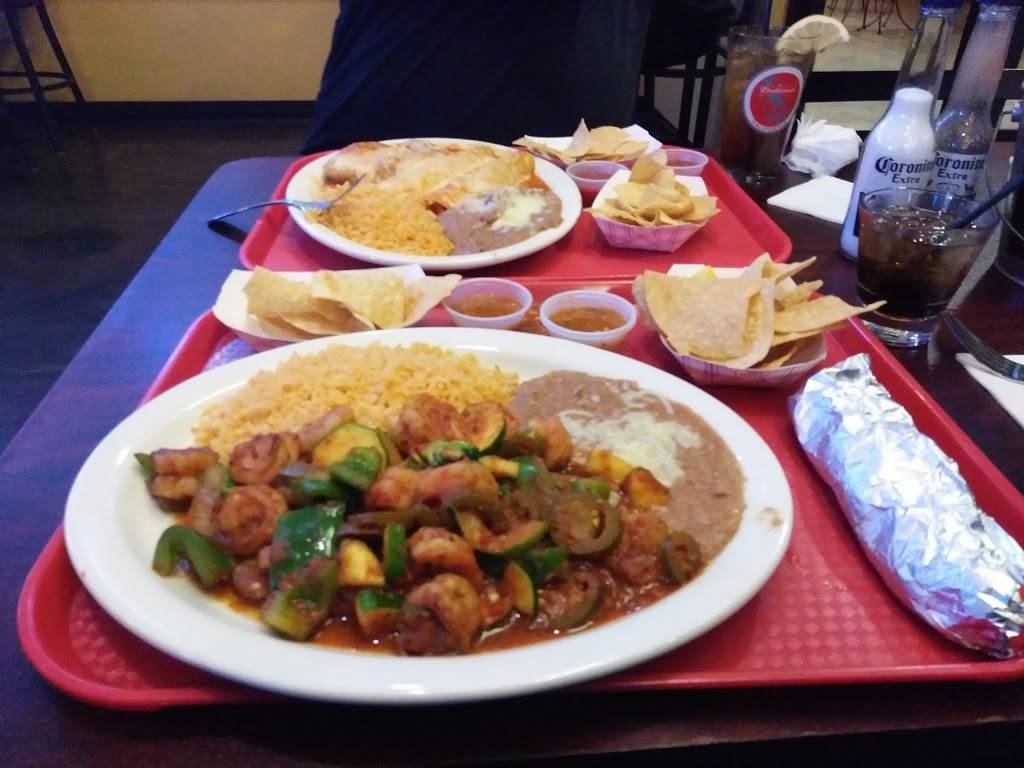 Compadres | Bar & Grill | restaurant | 1687 Hillman St, Tulare, CA 93274, USA | 5596868882 OR +1 559-686-8882