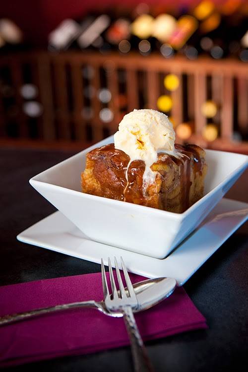 The Wine Pub | restaurant | 2907 Shelter Island Dr #108, San Diego, CA 92106, USA | 6197589325 OR +1 619-758-9325