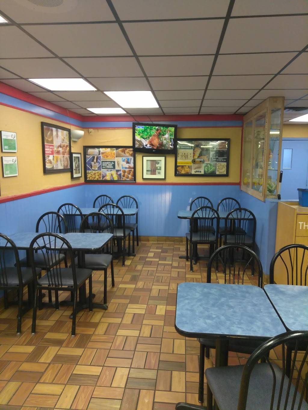 Churchs Chicken | restaurant | 350 Effingham St, Portsmouth, VA 23704, USA | 7573978852 OR +1 757-397-8852