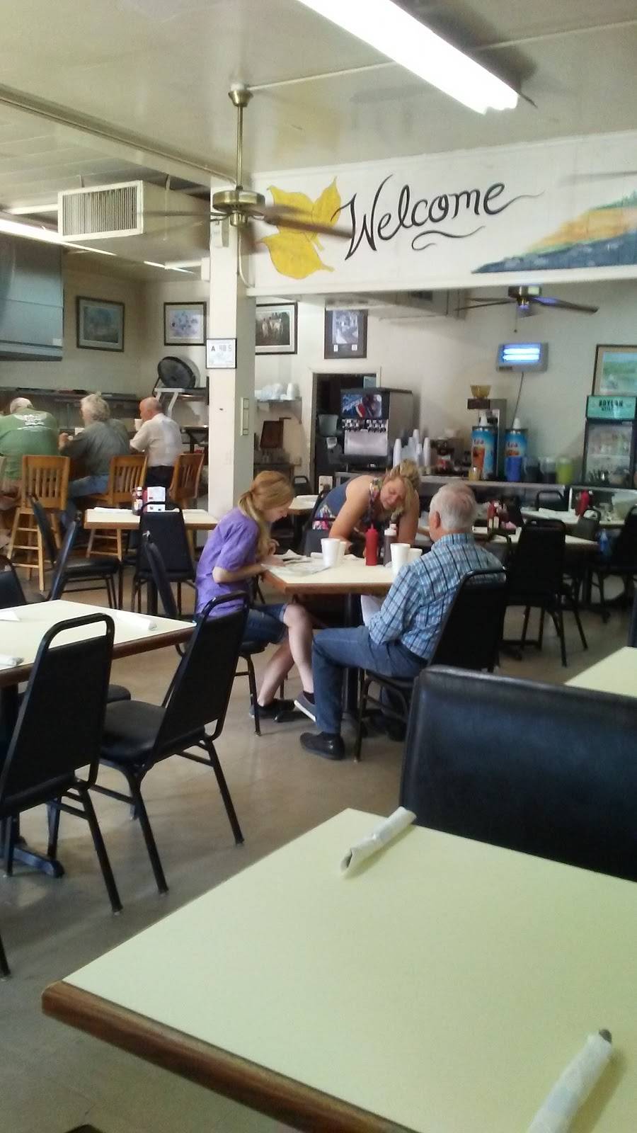 Flat River Cafe | restaurant | 9580 Hurdle Mills Rd, Hurdle Mills, NC 27541, USA | 3363648800 OR +1 336-364-8800