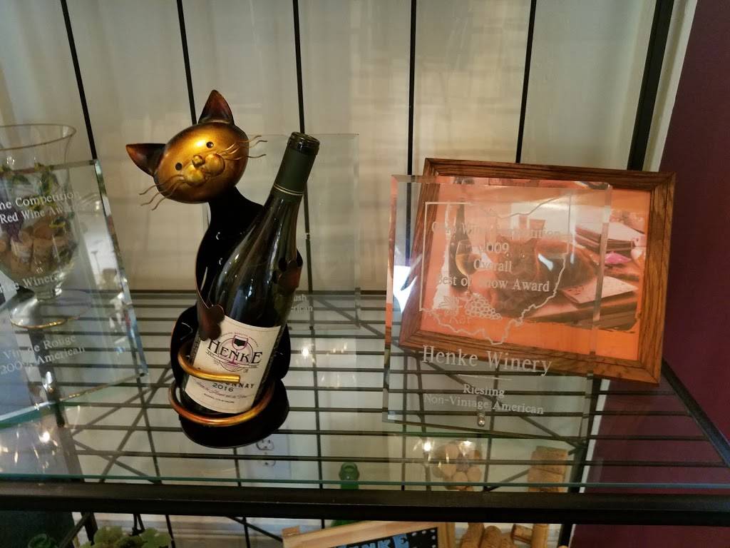 Henke Winery | restaurant | 3077 Harrison Ave, Cincinnati, OH 45211, USA | 5136629463 OR +1 513-662-9463