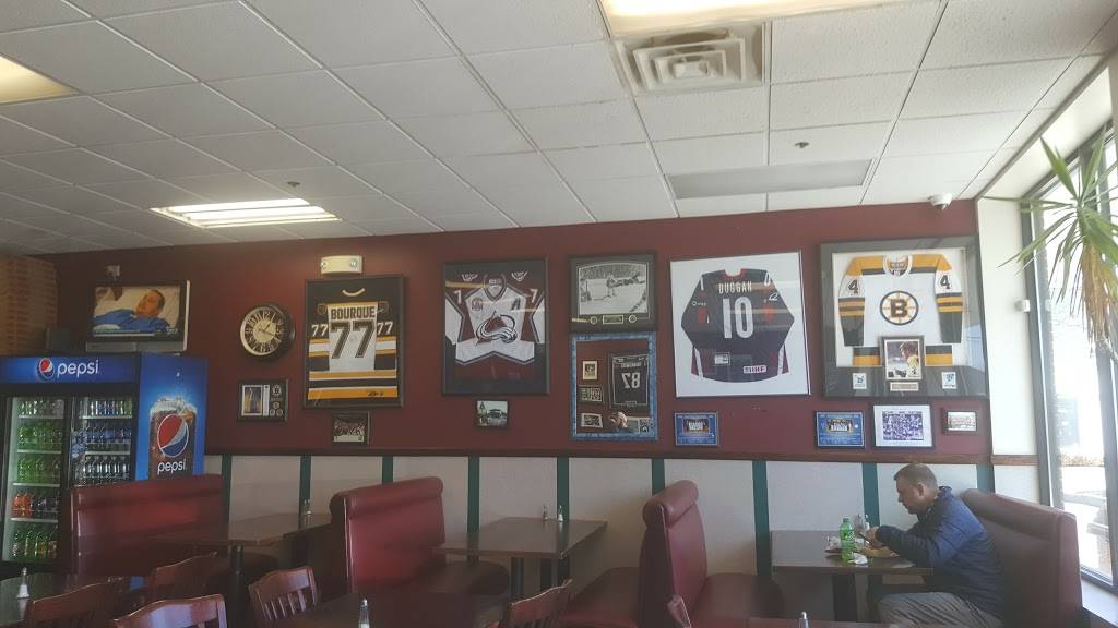 Gios Pizza | meal takeaway | 47 Elm St, Danvers, MA 01923, USA | 7815903387 OR +1 781-590-3387