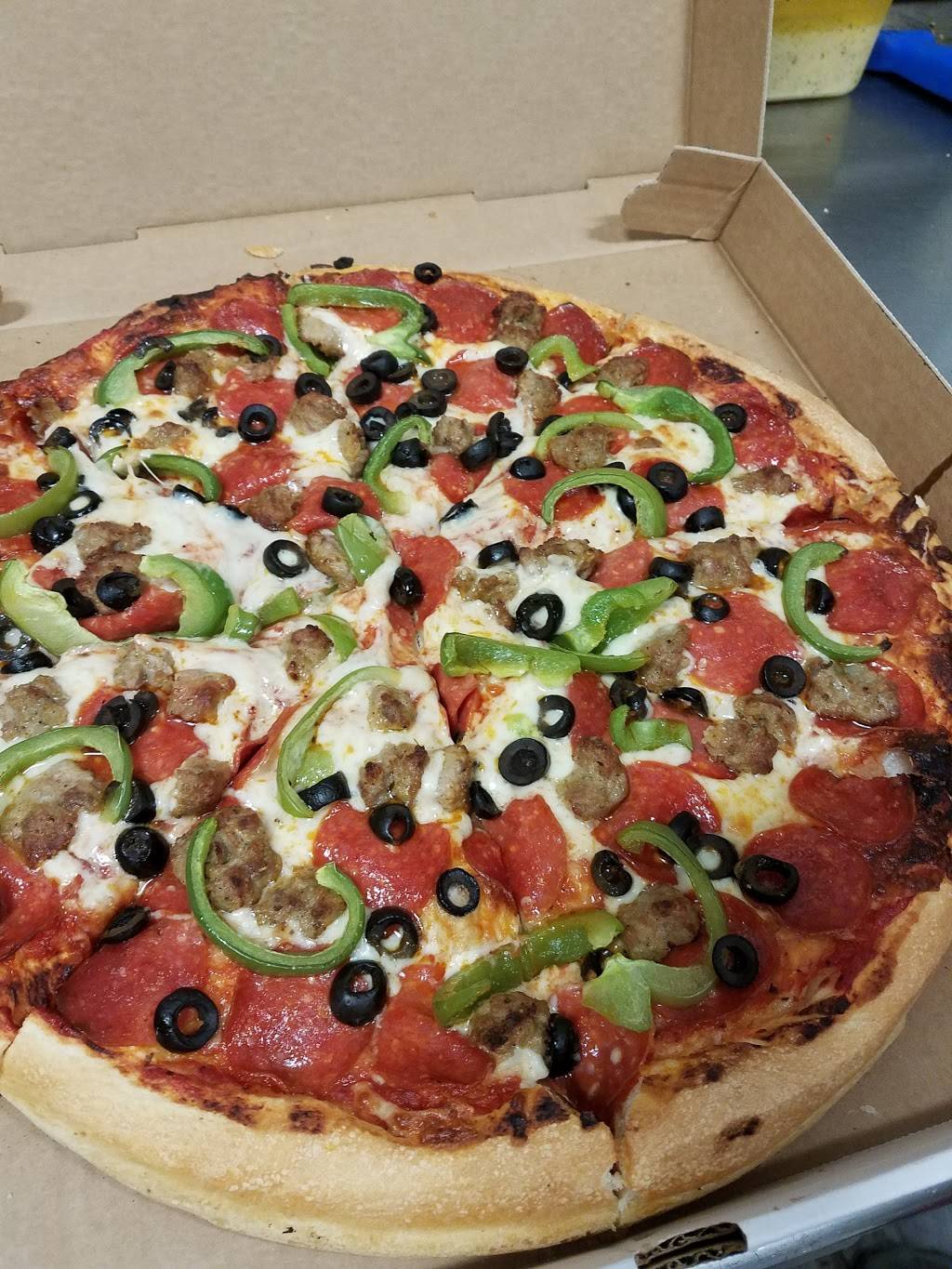 Mike and Gels Pizza | restaurant | 3003 W Shore Rd, Warwick, RI 02886, USA | 4017374445 OR +1 401-737-4445