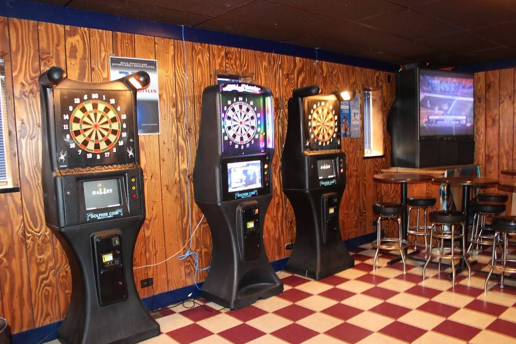 Freddies Tavern | restaurant | 705 S Adams St, Mt Pleasant, MI 48858, USA | 9897732180 OR +1 989-773-2180