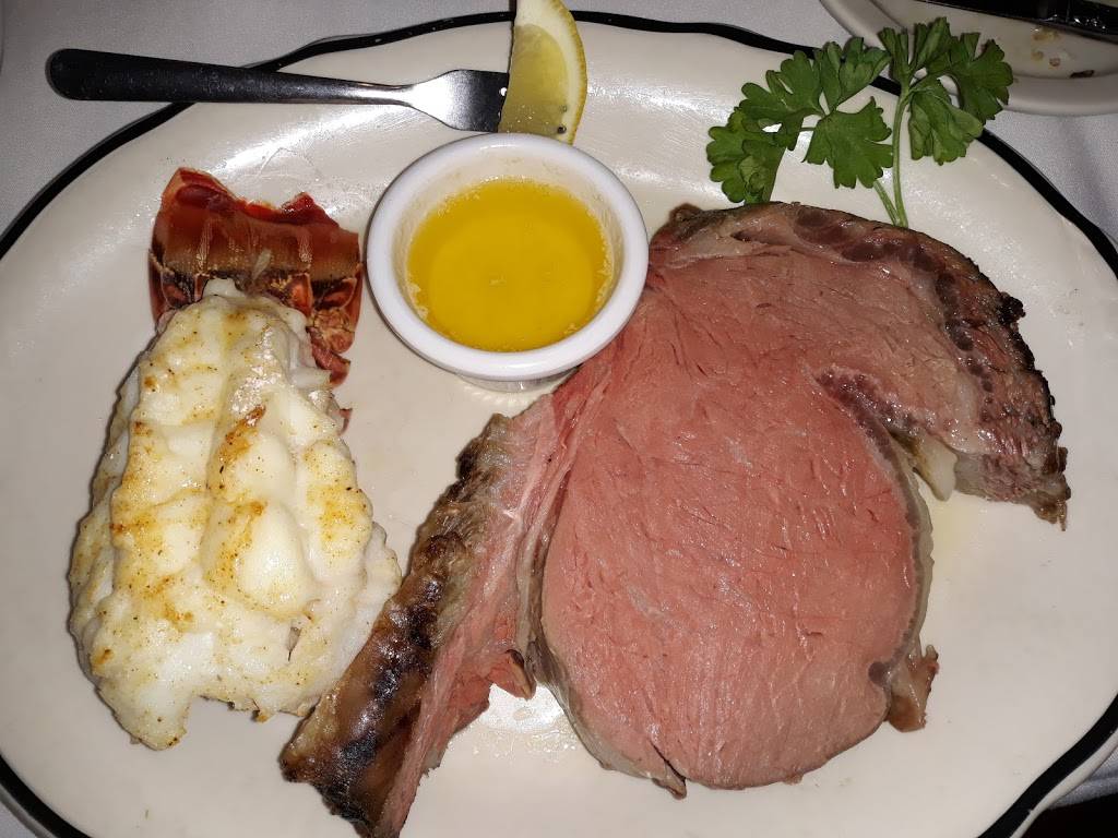 Corner House | restaurant | 1521 Washington Ave, Racine, WI 53403, USA | 2626371295 OR +1 262-637-1295