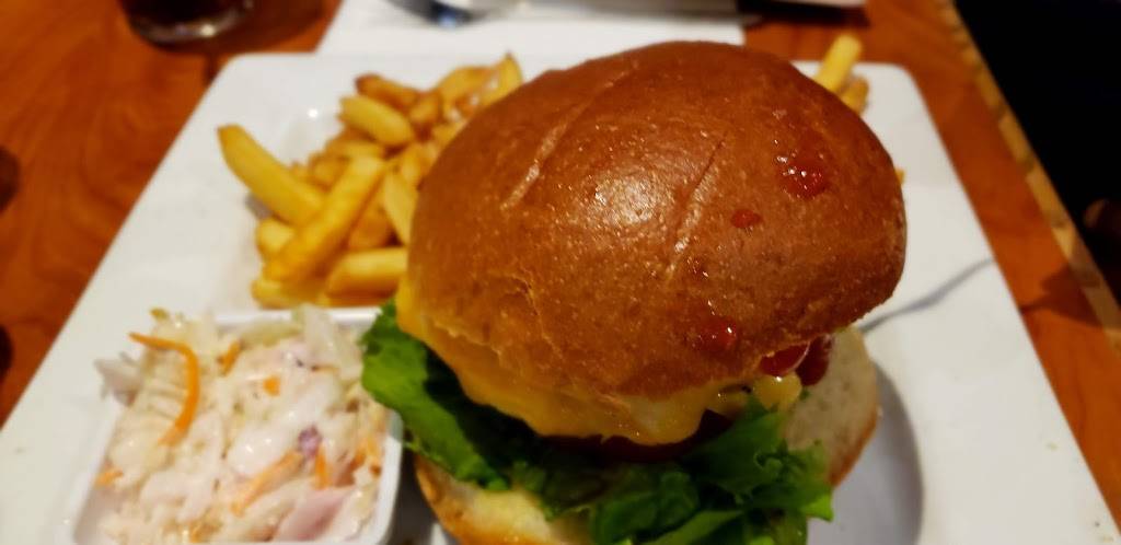 Sams Steak & Grill | restaurant | 58 Rockaway Ave, Valley Stream, NY 11580, USA | 5168370007 OR +1 516-837-0007