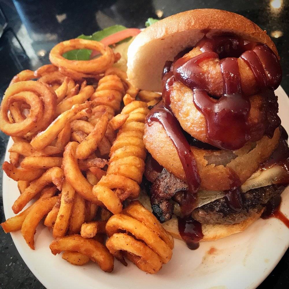 Beach Street Pizza & Bar | restaurant | 303 Beach St, Santa Cruz, CA 95060, USA | 8314718530 OR +1 831-471-8530