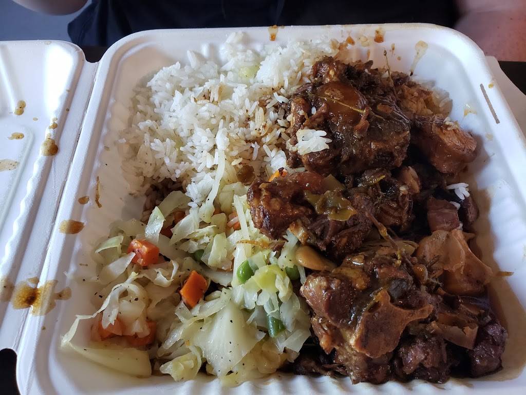 Caribbean Deck Cafe | restaurant | 3265 PA-115, Effort, PA 18330, USA | 7184042923 OR +1 718-404-2923