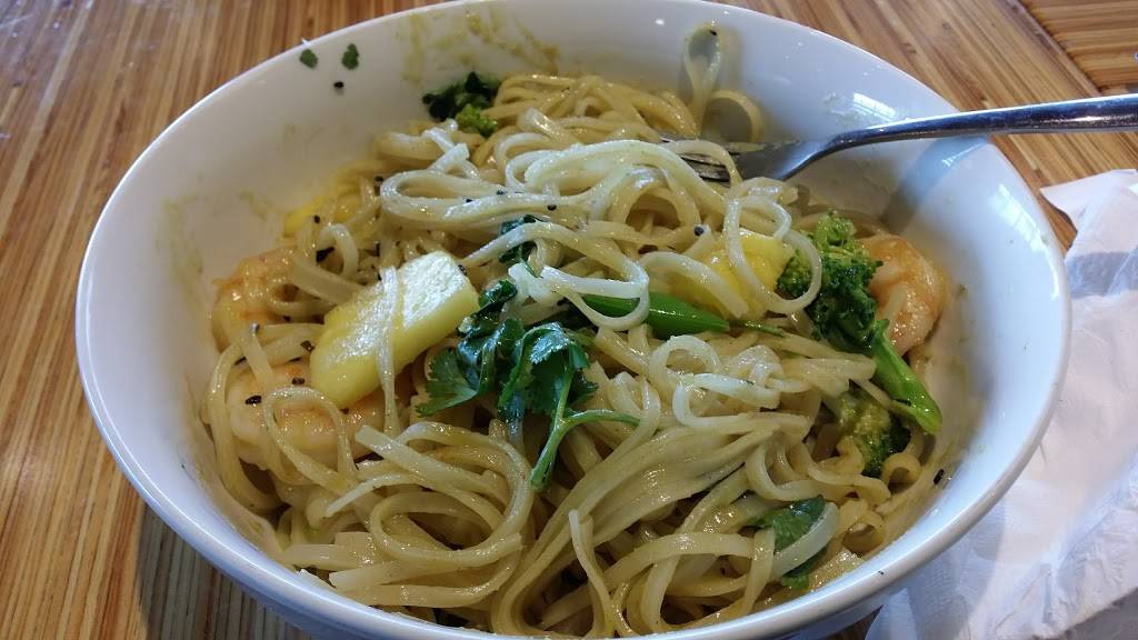Noodles and Company | restaurant | 2000 Rahncliff Ct, Eagan, MN 55122, USA | 6514545883 OR +1 651-454-5883
