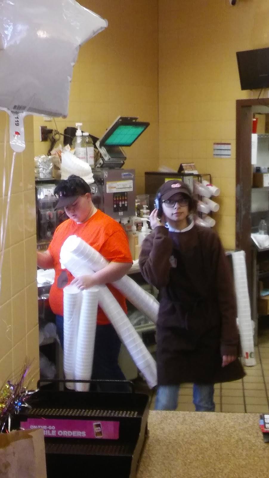 Dunkin | bakery | 232 Broadway, Taunton, MA 02780, USA | 5088238347 OR +1 508-823-8347