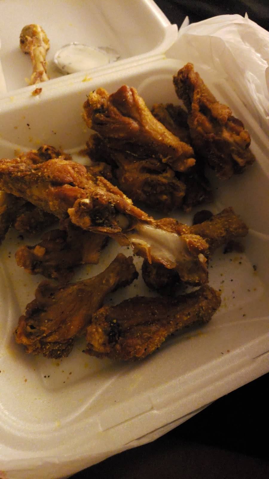 Americas Deli | restaurant | 8408, 831 Hamilton Crossing, Antioch, TN 37013, USA | 6157306038 OR +1 615-730-6038