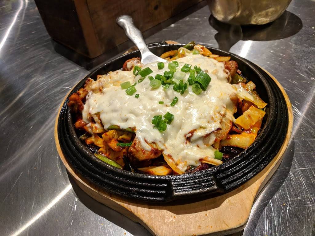 Daebak Korean BBQ | restaurant | 2017 South Wells Street, 2F, Chicago, IL 60616, USA | 3126313913 OR +1 312-631-3913