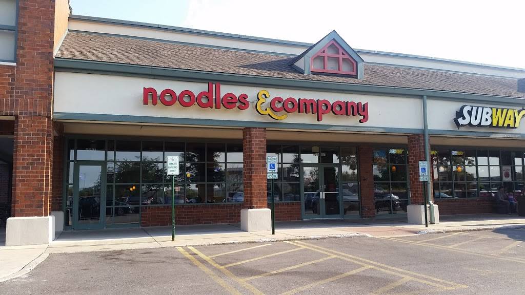 Subway Restaurants | restaurant | 5685 W Touhy Ave, Niles, IL 60714, USA | 8476472111 OR +1 847-647-2111