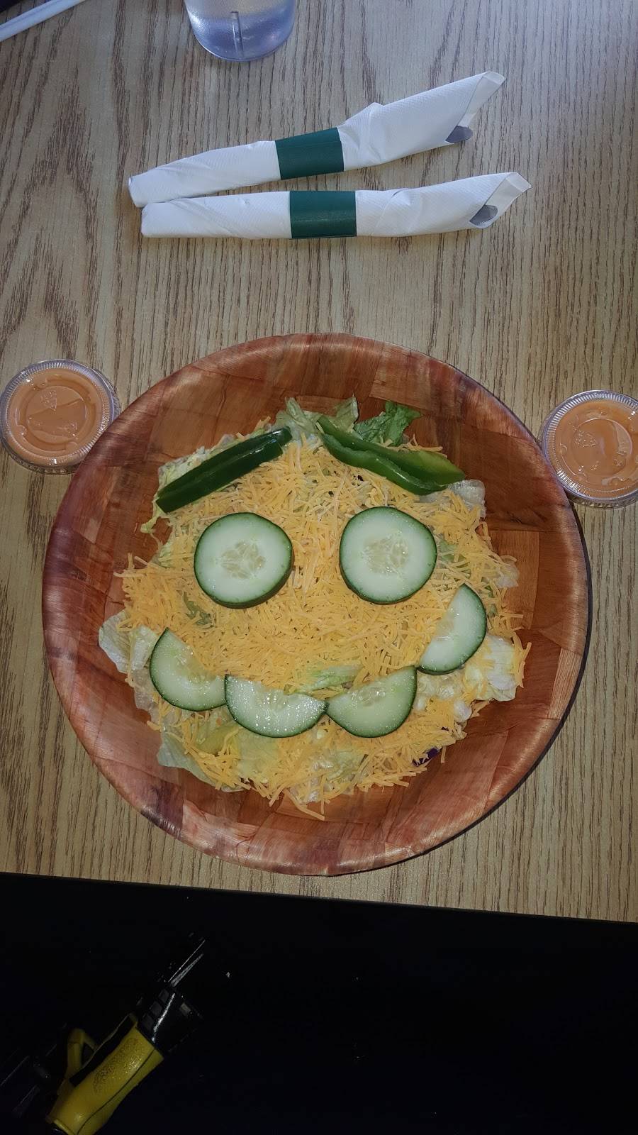 E Town Bar & Grill | restaurant | 304 Butler St, Pittsburgh, PA 15223, USA | 4127841720 OR +1 412-784-1720