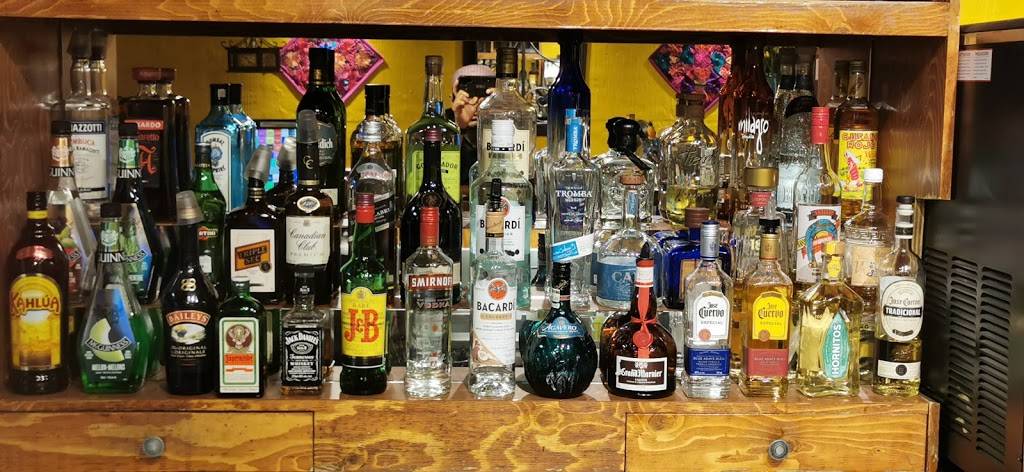 Mariachis Restaurant | restaurant | 2084 Yonge St, Toronto, ON M4S 2A3, Canada | 4164817111 OR +1 416-481-7111