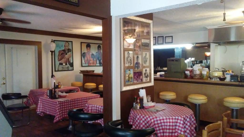 Mccalls World Famouse Barbeque And Soul Food | restaurant | 224 E Avenue C, Killeen, TX 76543, USA | 2544327800 OR +1 254-432-7800