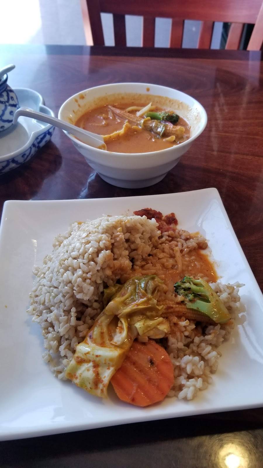 Jarin Thai Cuisine | restaurant | 11235 W Magnolia Blvd, North Hollywood, CA 91601, USA | 8187638767 OR +1 818-763-8767