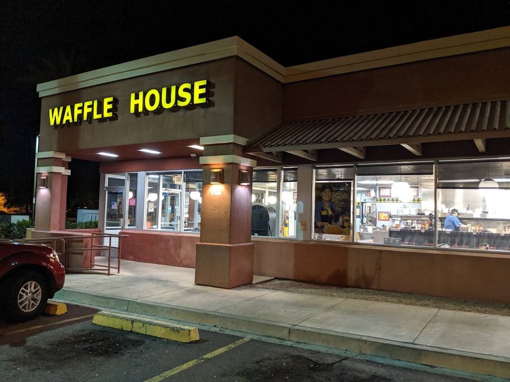 Waffle House | restaurant | 3363 E University Dr, Phoenix, AZ 85034, USA | 6024261481 OR +1 602-426-1481