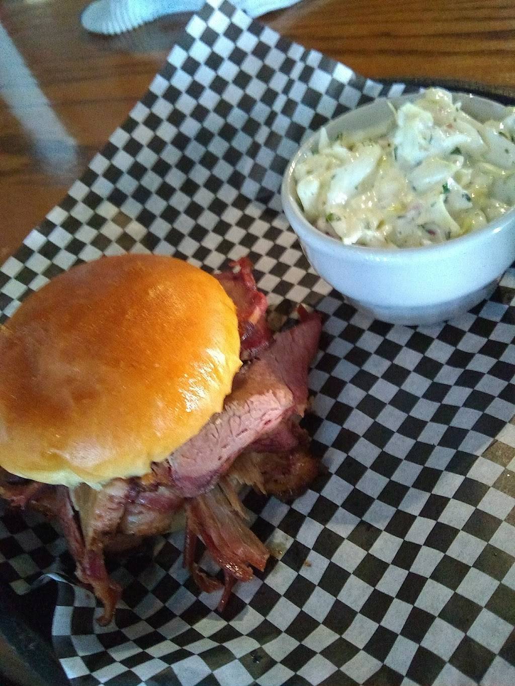 Jones-Eez Bar-B-Que | restaurant | 551 W Kennedy Rd, Braidwood, IL 60408, USA | 8154580995 OR +1 815-458-0995