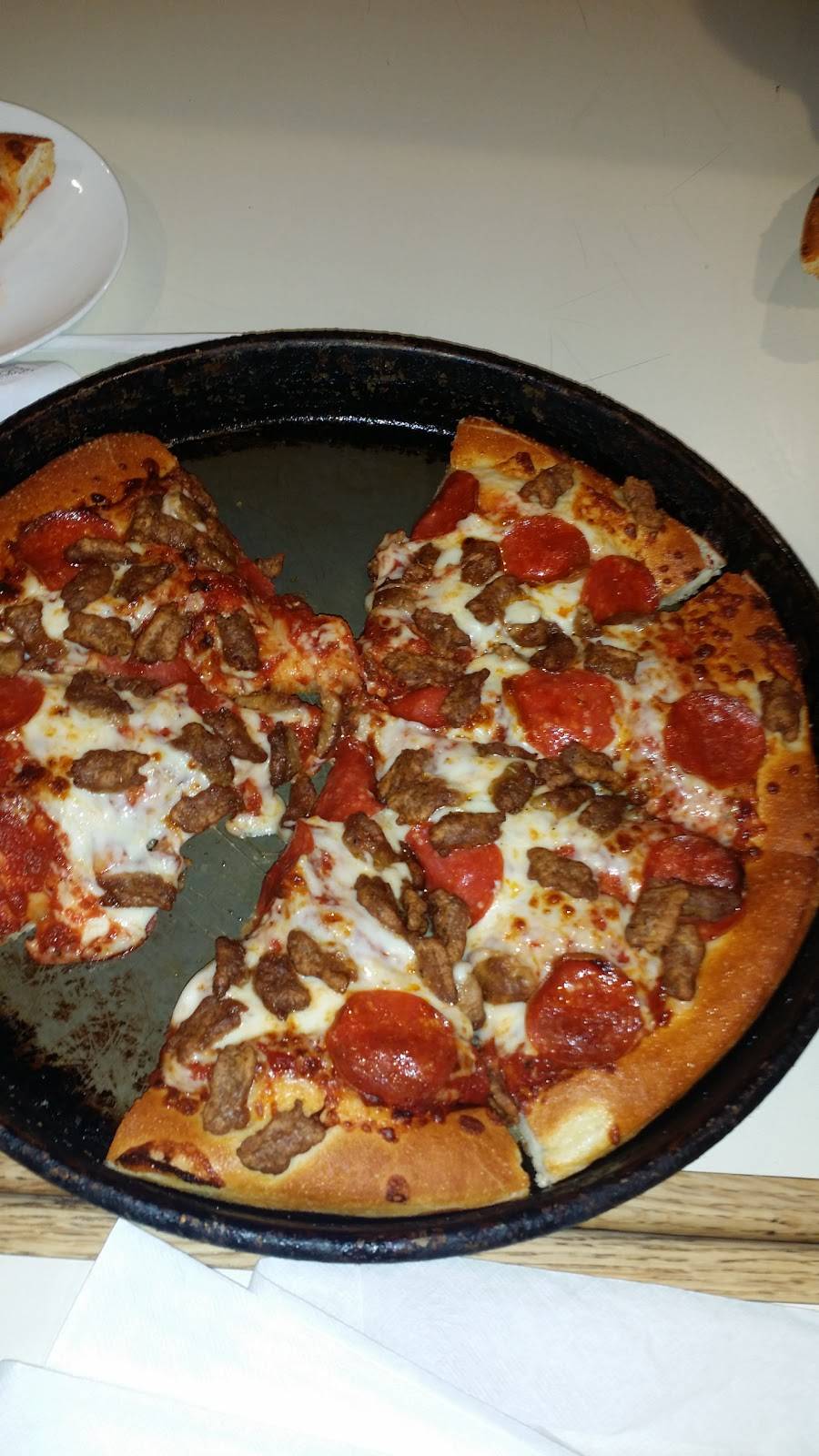 Pizza Hut | restaurant | 1555 S Western Ave, Los Angeles, CA 90006, USA | 3237347713 OR +1 323-734-7713