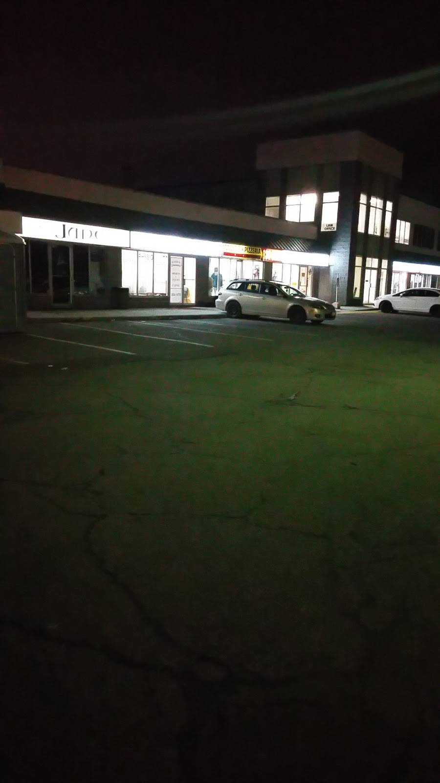 Imilios Pizzeria | restaurant | 110 Bearbrook Rd, Gloucester, ON K1B 3B9, Canada | 6138340222 OR +1 613-834-0222