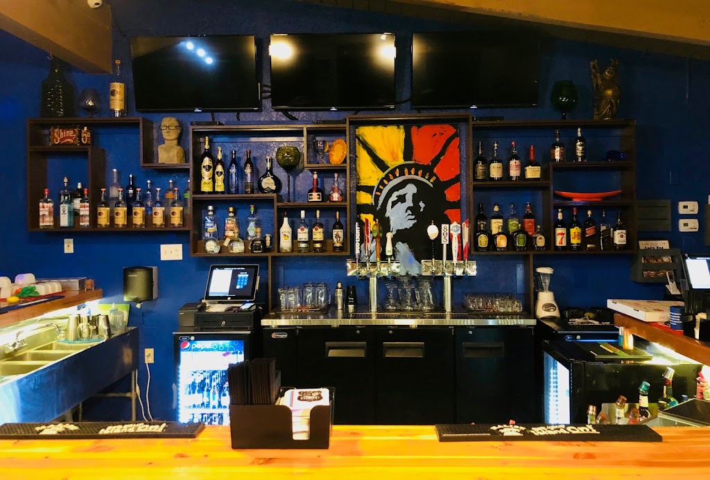 Hoochs 66 Bar & Grill | restaurant | 5035 E Powell Lake Rd, Topock, AZ 86436, USA | 9287882240 OR +1 928-788-2240