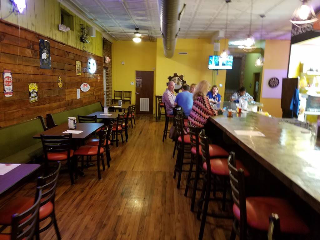 Growler Haus Fountain Inn | restaurant | 101 N Main St, Fountain Inn, SC 29644, USA | 8644092337 OR +1 864-409-2337