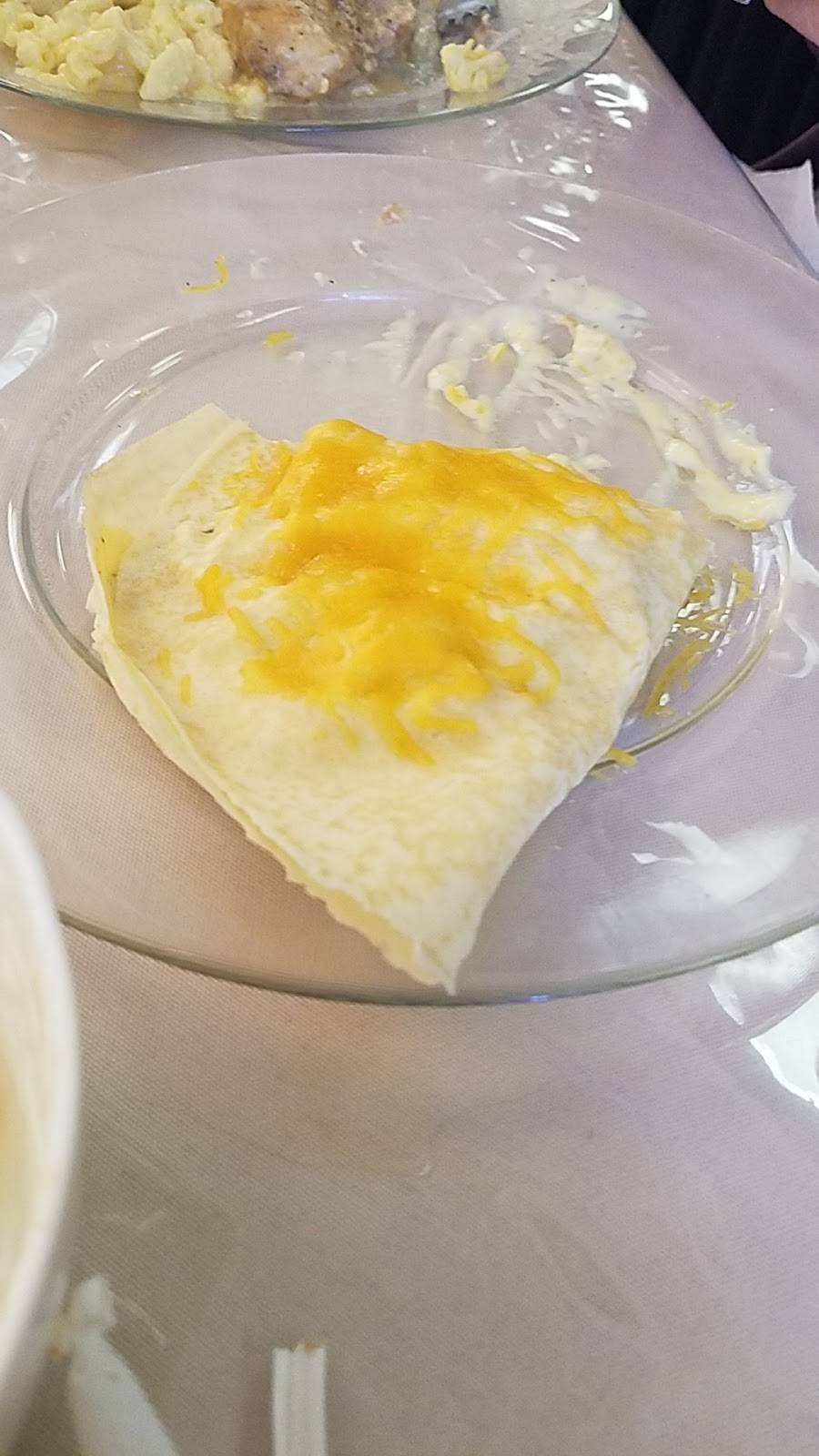 Sweetest Thing Tea Room | restaurant | 216 Market St W, Athens, AL 35611, USA | 2562325042 OR +1 256-232-5042