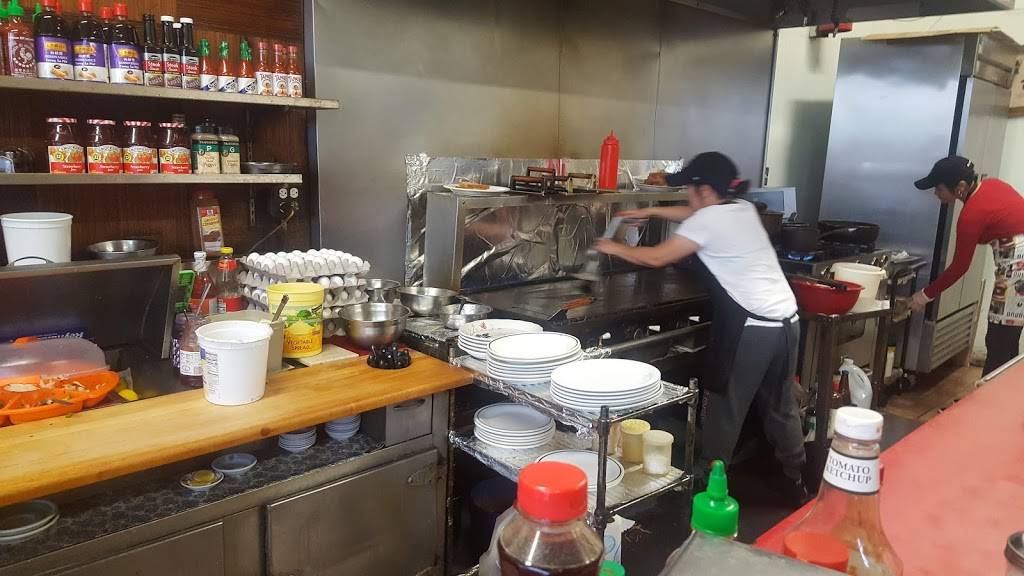 Ho Ho Kafe | restaurant | 926 F St, Fresno, CA 93706, USA | 5592330030 OR +1 559-233-0030