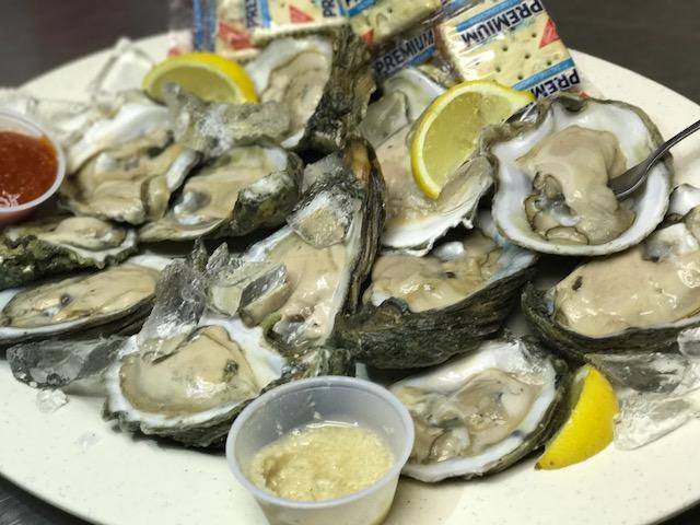 Bonfires Bar and Grill | restaurant | 1340 Alafaya Trail, Oviedo, FL 32765, USA | 4073664073 OR +1 407-366-4073