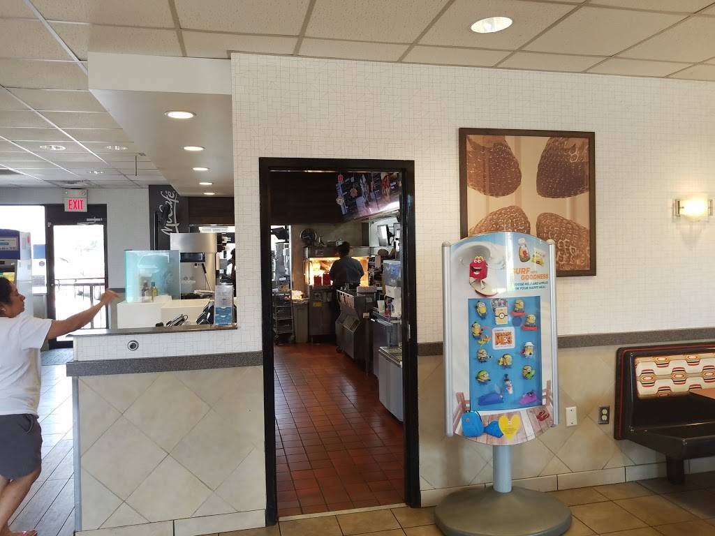 McDonalds | cafe | 2001 James L Redman Pkwy, Plant City, FL 33566, USA | 8137522239 OR +1 813-752-2239