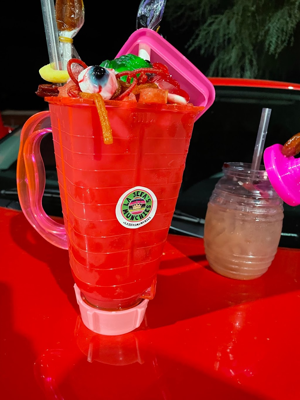 La Jefa’s Munchies | restaurant | 6308 Grand Ave, Glendale, AZ 85301, USA | 4806940307 OR +1 480-694-0307